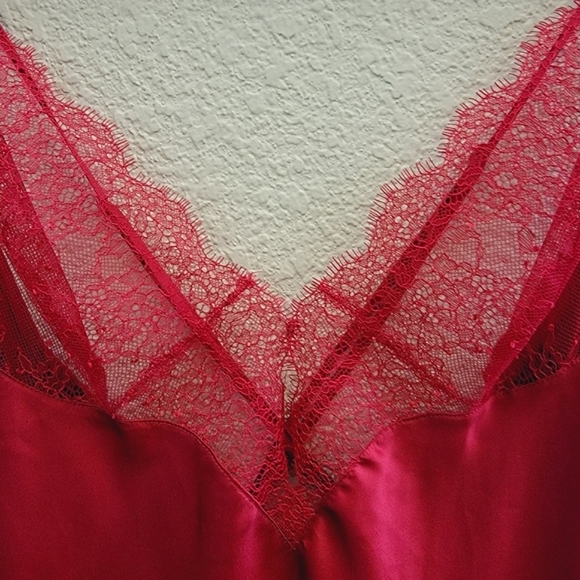 Victoria Secret Silky Slip - Picture 7 of 10